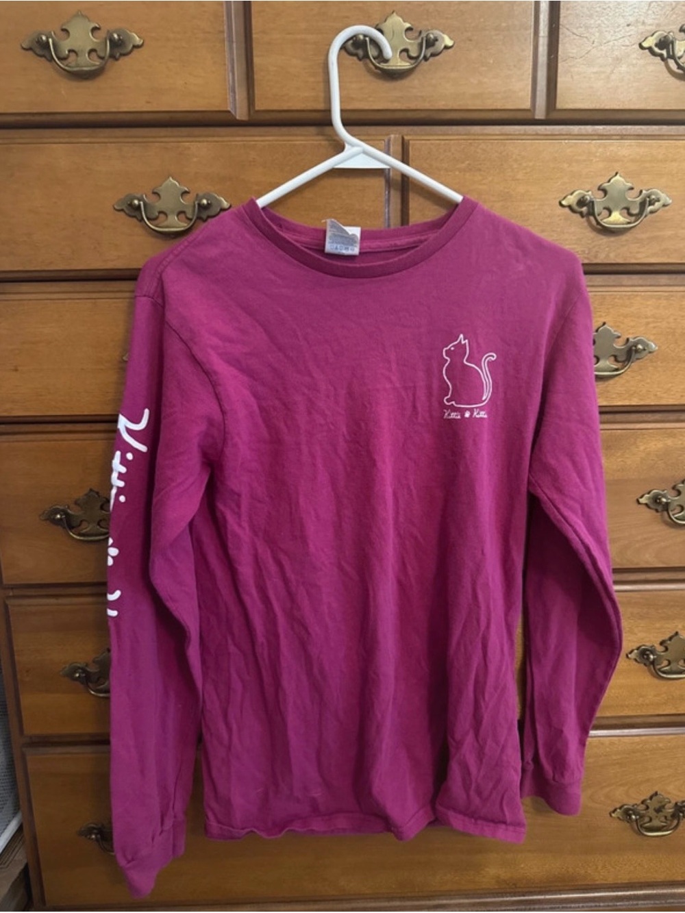 Long-Sleeve Cat Graphic Tee - Magenta